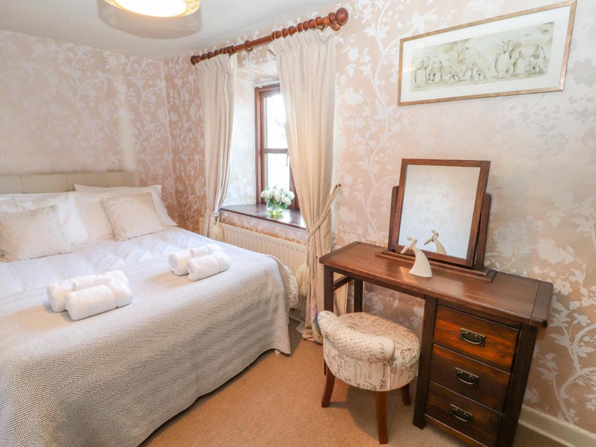 Clerk Beck Cottage Ulverston Eksteriør bilde